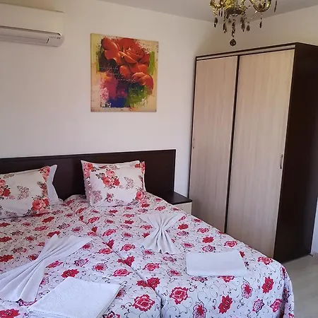 아파트 Family Vintegra 3*